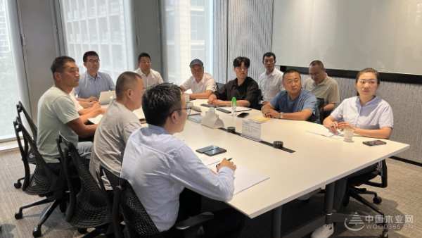 开拓创新谱新篇 隆饰板材杭州运营中心正式运行