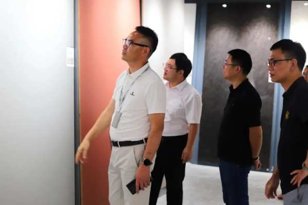  西安交通大学国家技术转移中心——志华集团企业工作站揭牌仪式暨校企合作交流活动