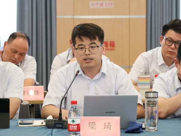 聚力攻坚 蓄势迎战｜云峰莫干山半年度经营分析会议顺利召开