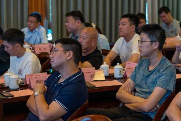 兔宝宝浙江销售公司三年规划与渠道运营研讨会议成功举办