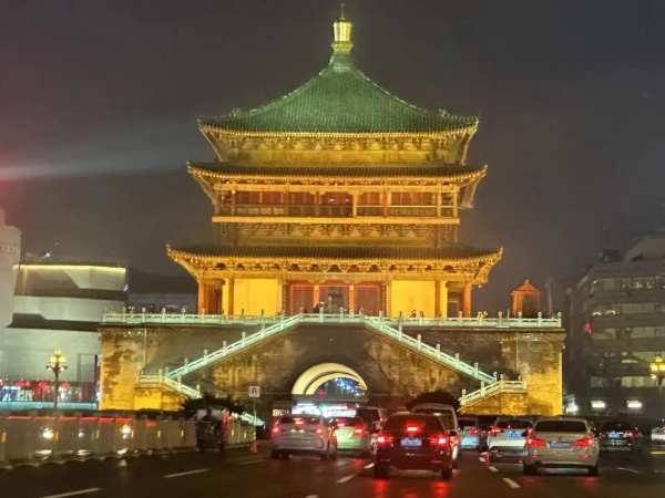 云涌峰起，征途2023 | 云峰莫干山品牌经销商精英团队打卡古都西安