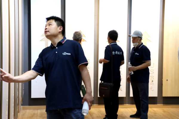 共筑品牌 共赢未来 | 隆饰板材济南代理商前往总部参观