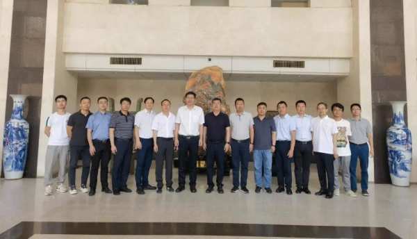 万华禾香集团总裁王晓明带队赴中南林业科技大学专题交流学习