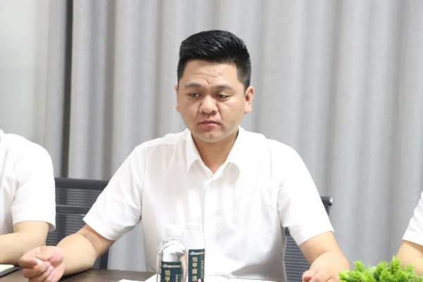 全力出击·奋进六月|隆饰板材组织召开5月份营销总结大会！