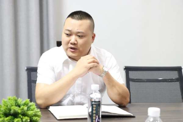 全力出击·奋进六月|隆饰板材组织召开5月份营销总结大会！