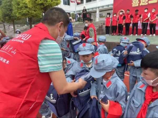 携手公益组织，2023莫干山板材ENF环保公益图书馆项目全面启动