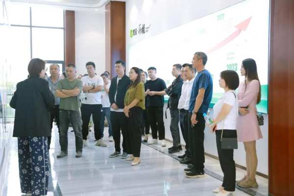 同心聚力·赢战2023；雪宝家具板株洲地区新品推荐会暨表彰大会圆满成功