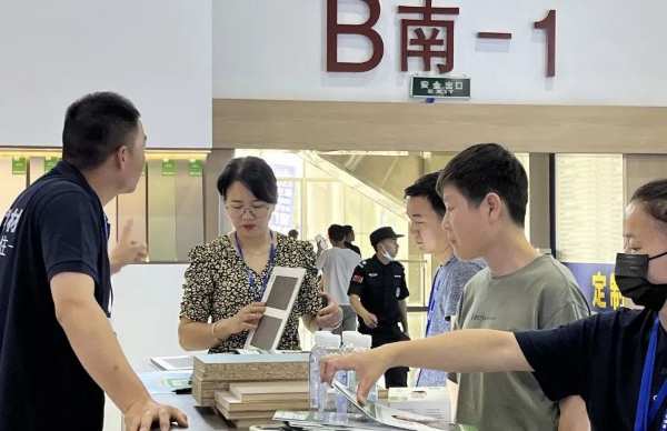 全国巡展第8站武汉站 | 千山家具板现货仓储再次实力圈粉