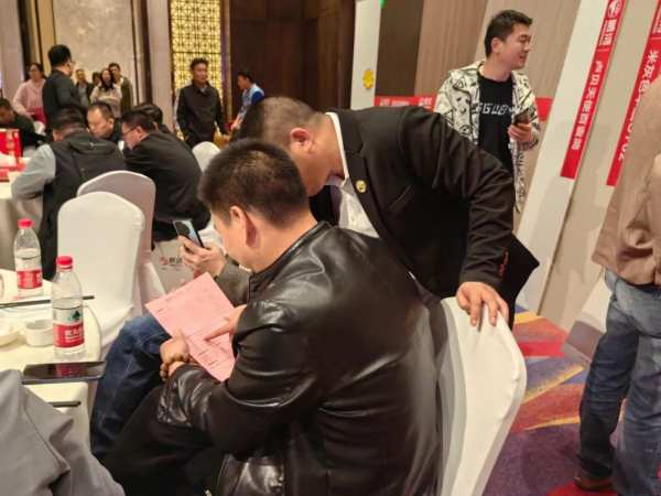 筑梦家 环保行丨鹏鸿产品推介会燃动济南