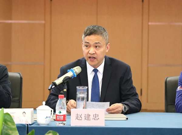 技术研讨 标准建设 | 《抗菌抗病毒饰面人造板》团体标准启动会在云峰莫干山顺利召开