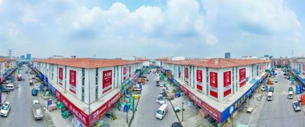 引爆品牌传播丨大王椰国羽形象火遍大武汉主流建材商圈