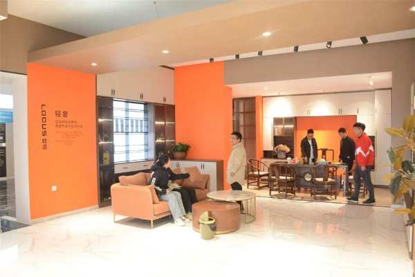 展会速递丨各地客商来优饰工厂参观考察,洽谈合作