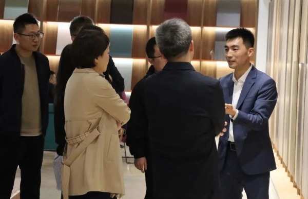 全国人造板标准化技术委员会、临沂市检验检测中心领导一行莅临千山木业调研指导
