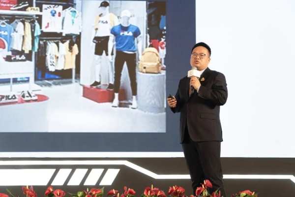 整合创倍增 荣耀新征程丨兔宝宝家居2023年度经营峰会圆满举行！