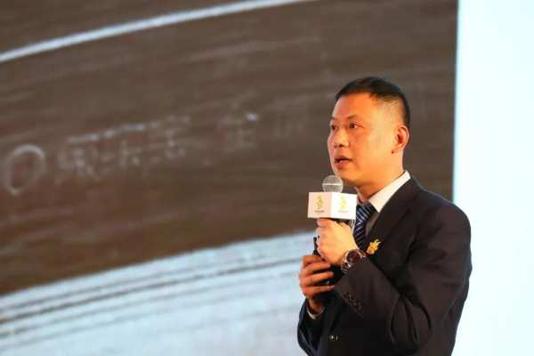 整合创倍增 荣耀新征程丨兔宝宝家居2023年度经营峰会圆满举行！