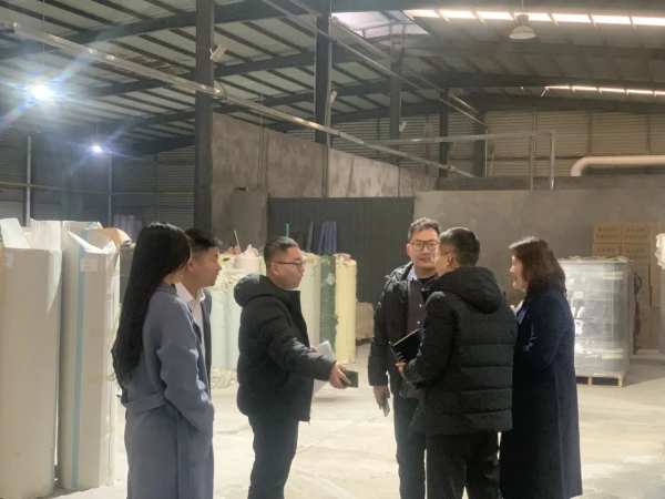 欧派集成家居前往达美新材料调研