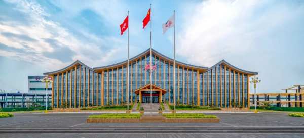 关晓彤与你相约！全能领秀 彤筑美好3月2号鲁丽木业新品发布会即将启幕！