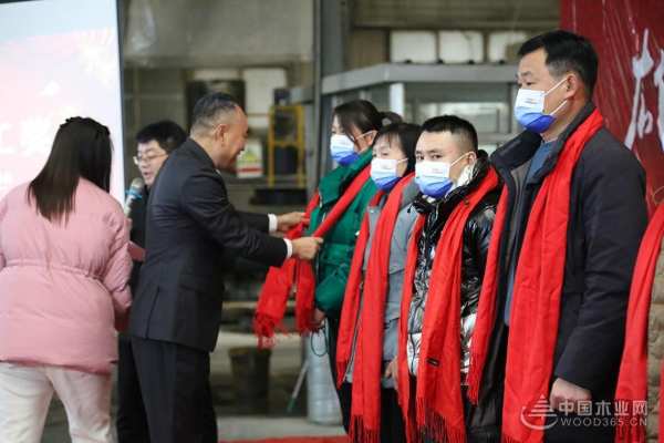 感恩于行 展望未来 群豪木业年度总结大会圆满召开
