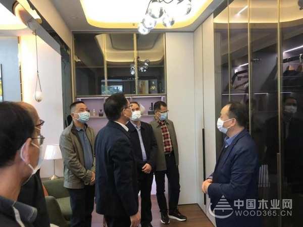 柳州市政协督察组一行到广西龙头企业壮象集团考察调研