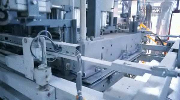 荣誉见证实力丨龙涟国际斩获“绿色优质供应商十大品牌”荣誉称号