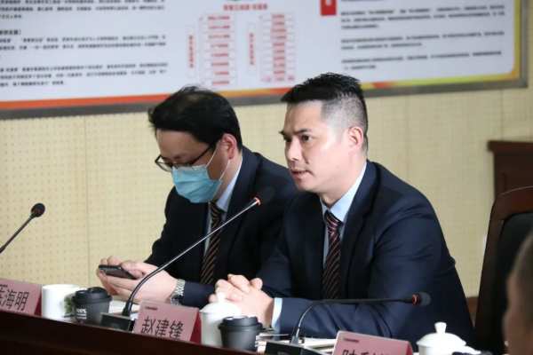 员工述职、市场实战、人才测评——兔宝宝装饰材料销售公司启动营销储备干部项目