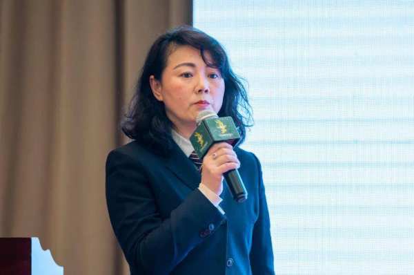 聚势登峰 共赢2022丨兔宝宝家居公司召开全体员工动员大会