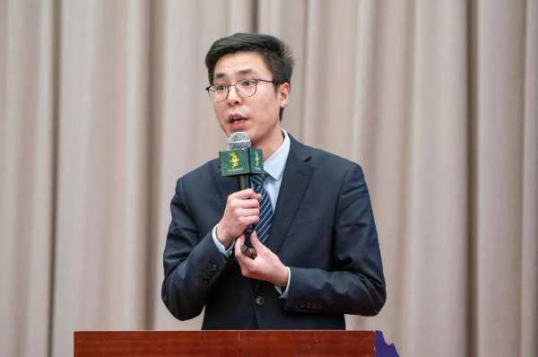 聚势登峰 共赢2022丨兔宝宝家居公司召开全体员工动员大会