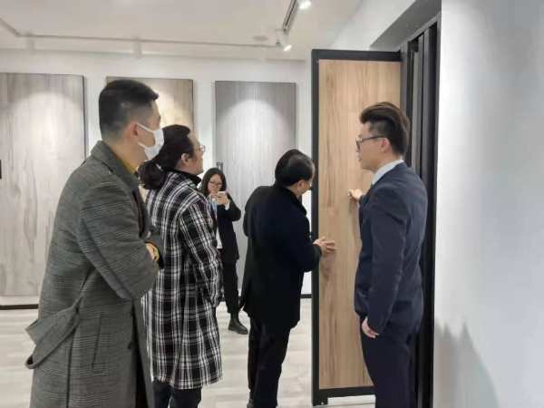 强化装企合作 携手共创共赢 | 热烈欢迎都都装饰领导一行莅临莫干山地板参观交流！