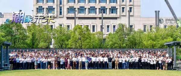 因潮而聚！第十五届圣象力量动员会以及圣象2022年度新品发布会圆满举行！