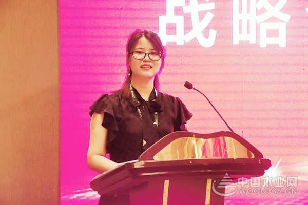 “凝心聚力 再创辉煌”2021年度隆饰品牌大商论坛交流会圆满落幕