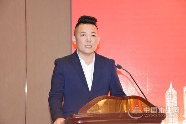 “凝心聚力 再创辉煌”2021年度隆饰品牌大商论坛交流会圆满落幕