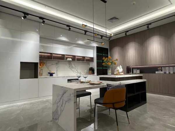 新店速递 | 鹏鸿We+体验馆亮相烟台，定制生活美学