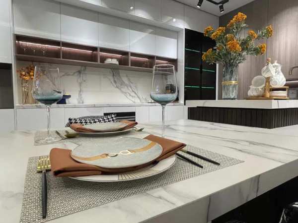 新店速递 | 鹏鸿We+体验馆亮相烟台，定制生活美学
