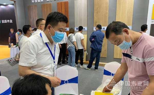 第六届北方整装定制展华丽开幕，千山板材天道酬勤再创辉煌！