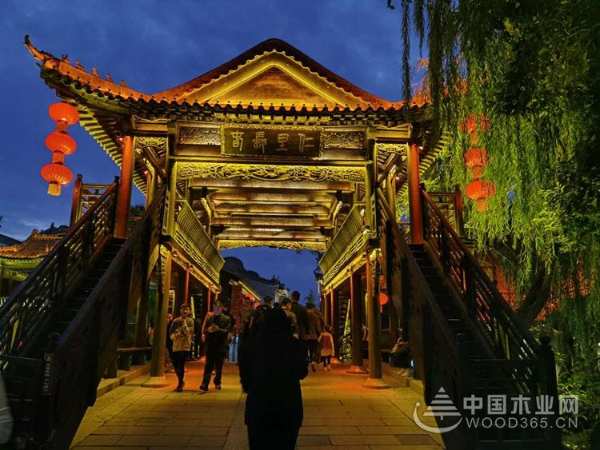 突破自我 不断超越——群豪木业团建活动在台儿庄举行