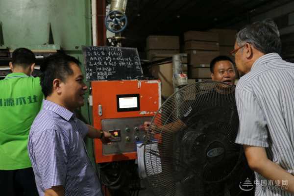 明源资讯丨业内大拿叶克林院士一行莅临明源木业进行指导