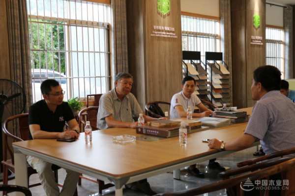 明源资讯丨业内大拿叶克林院士一行莅临明源木业进行指导