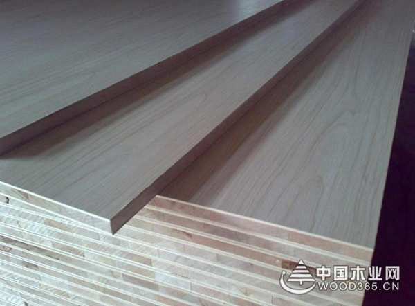 戮力前行 福满家斩获金匠榜“投资价值板材十大品牌”
