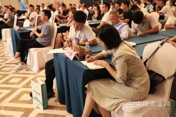 热烈祝贺亦木+商学院开业庆典暨“领航者”**期总裁班培训会圆满结束！