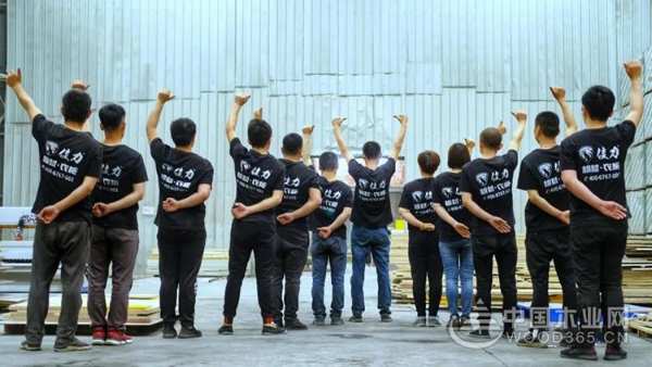 佳力板材衣柜/广告全面投放，只为让你看到