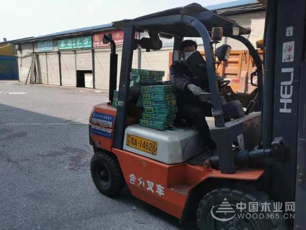抗击疫情丨新时代最可爱的人