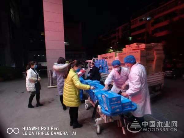 疫情之下，兔宝宝用善举将温暖延续！