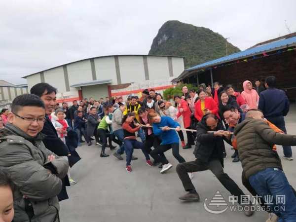 辞旧迎新日,万象更新时——鹏森缘集团·2019-2020年度优秀员工表彰大会暨2020年迎春年会隆重召开