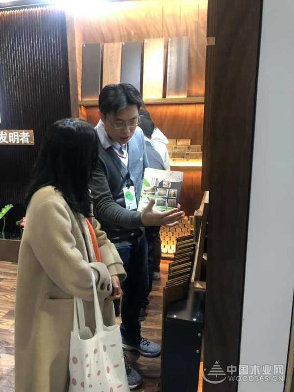 华克木业亮相广州设计周 以实力演绎绿色家装