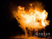 兔宝宝环保难燃板 ▏你需要，防患于未“燃”