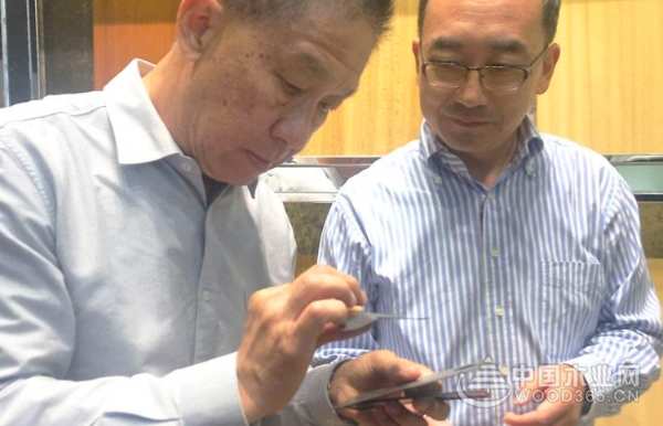 马来西亚家具协会总会李天赐先生莅临俏家&爱格