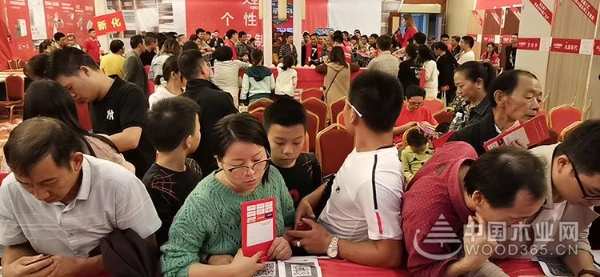 大王椰板材七重好礼感恩回馈，超级环保日娄底站火爆收官