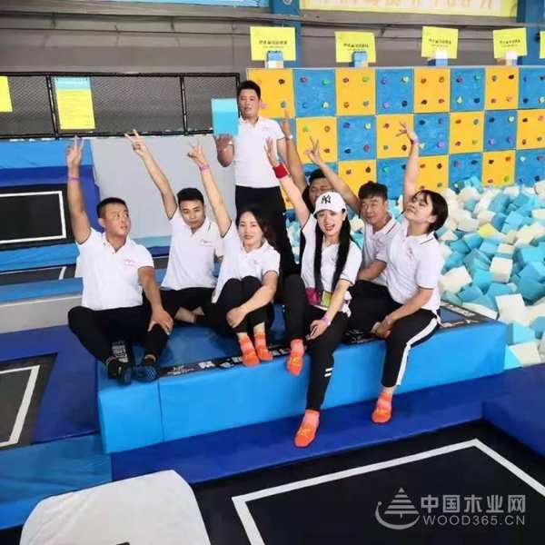 “祖国在我心”－群豪木业庆国庆团建活动嗨翻天！