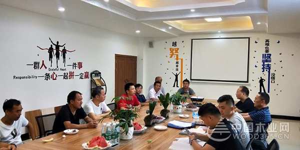 湖南邵阳市林业局局长李秀清一行到访红崀山木业