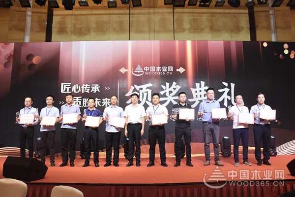 成绩斐然 高林斩获金匠榜“行业影响力板材十大品牌”